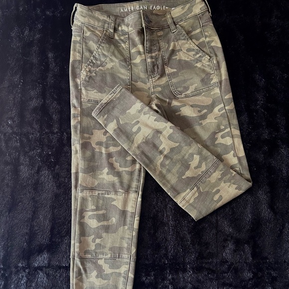 American Eagle Super Stretch Camo - Picture 2 of 3